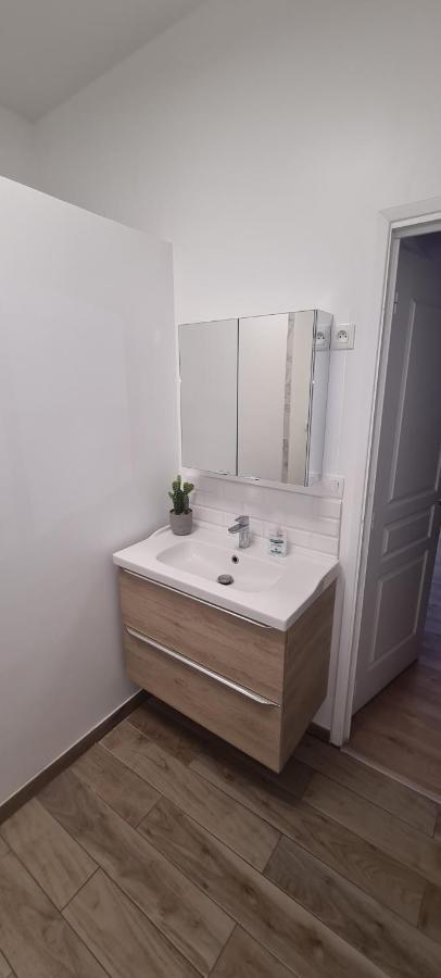 Grand Appartement, 3 Chambres, Centre De Apartment *
