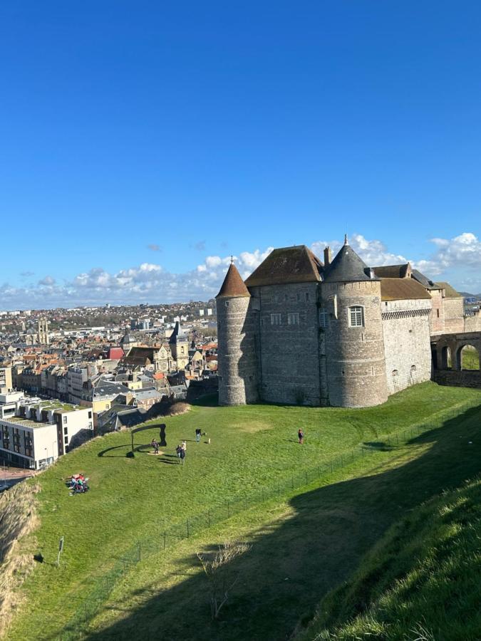 Grand Appartement, 3 Chambres, Centre De Appartamento